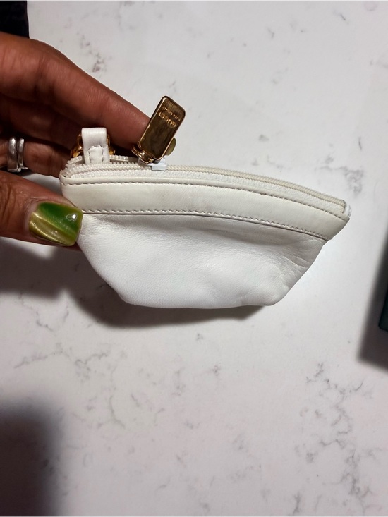 Gucci Accessories - Gucci White Leather Mini Coin Pouch with Gold Zipper